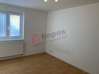 Nabízíme k pronájmu prostorný byt 3+1 o celkové výměře 69,5 