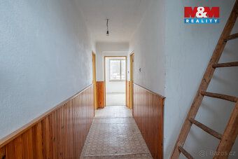 Nabízíme k prodeji unikátní rodinný dům v poklidné části obc