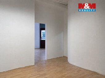 Nabízíme k pronájmu atraktivní komerční prostor o rozloze cc