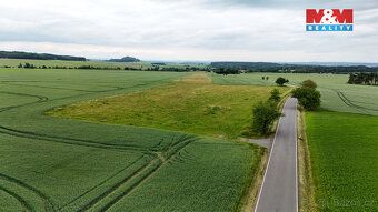 Na prodej jedinečný pozemek o celkové výměre 101 002 m². Poz