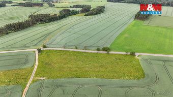 Na prodej jedinečný pozemek o celkové výměre 101 002 m². Poz