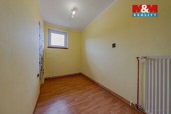 Nabízíme k prodeji atypický byt, který vznikl propojením 2 m