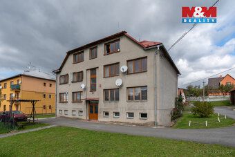 Nabízíme k prodeji atypický byt, který vznikl propojením 2 m