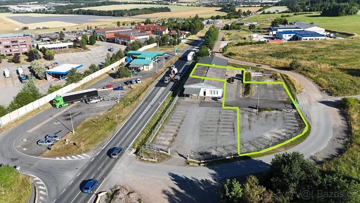 Dobrý den, naše společnost Vám nabízí pronájem obchodního pr