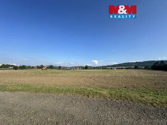 Prodám pozemek o celkové výměře 7800m2 . Pozemek se nachází 