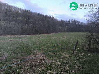 Prodám pozemek o celkové výměře 7800m2 . Pozemek se nachází 