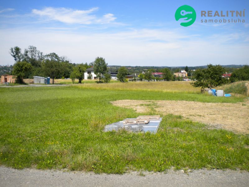 Prodej stavebního pozemku 1685m2 Nabízíme stavební parcelu o