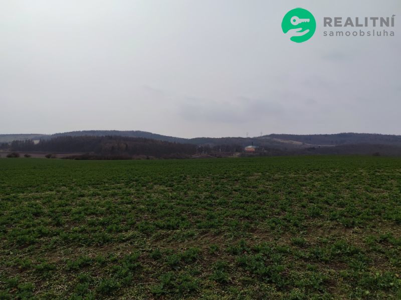 Exkluzivně nabízíme k prodeji ucelený soubor zemědělských po