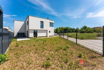 Pronájem, domy/rodinný, 102 m2, Denivková 986/22, Kolovraty,