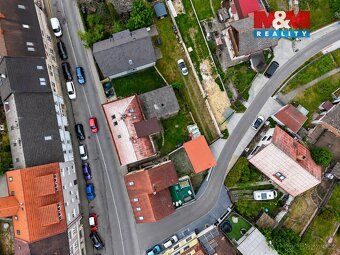 Nabízíme k pronájmu byt 2+1 v přízemí revitalizovaného domu 