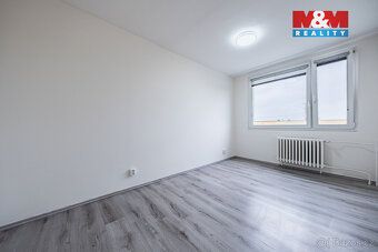 Nabízíme k prodeji prostorný a světlý byt, o dispozici 3+1 a