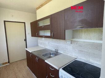 Pronájmu byt 1 + kk v přízemí zděného domu v ulici Přadlácká