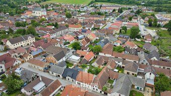 Ev.č. 00880 Prodej garáže / dílny s půdním prostorem, Batelo