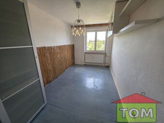 MOŽNOST KOUPĚ GARÁŽE SPOLEČNĚ S BYTEM (čtěte níže)
Nabízíme 