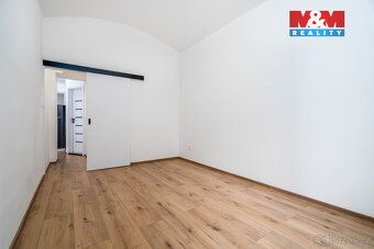 Nabízíme k prodeji zcela zrekonstruovaný byt 2+1 o užitné pl
