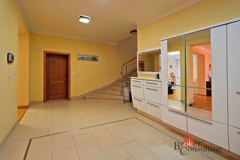 Prodej, domy/rodinný, 550 m2, Mezirolí 147, 36225 Nová Role,