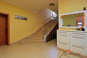 Prodej, domy/rodinný, 550 m2, Mezirolí 147, 36225 Nová Role,