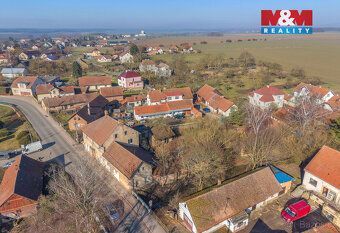 Nabízíme k prodeji rodinný dům v obci Chomutice s celkovou u