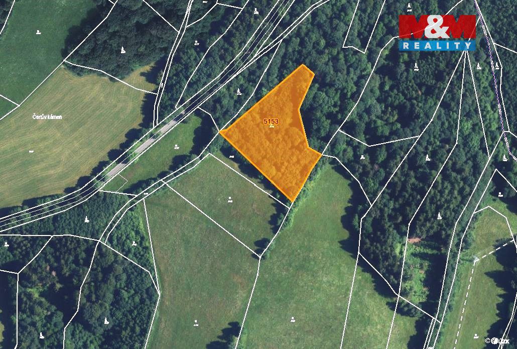 Prodej pozemku o výměře 7064 m2 v katastru obce Cotkytle. Je