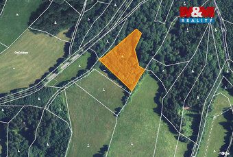 Prodej pozemku o výměře 7064 m2 v katastru obce Cotkytle. Je