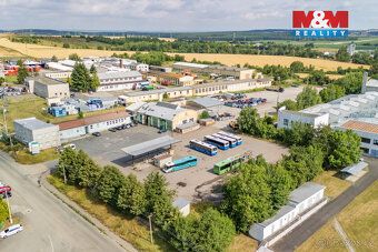 Nabízíme k pronájmu provozní plochy vhodné pro parkování aut