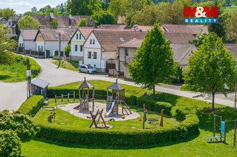 Klid, příroda, vodní nádrž Orlík na dosah a možnost budoucí 