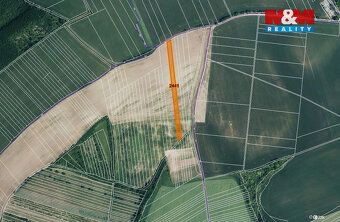 Prodej pozemku o výměře 719 m2 v katastru obce Stavěšice. Je