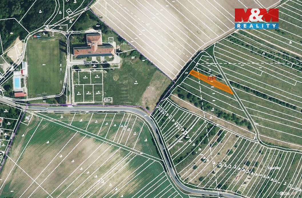 Prodej pozemku o výměře 115 m2 v katastru obce Stavěšice. Je