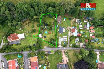 Nabízíme Vám k prodeji pozemek o celkové výměře 1 937 m², kt