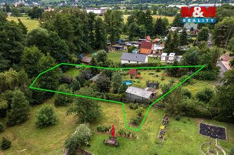Nabízíme Vám k prodeji pozemek o celkové výměře 1 937 m², kt
