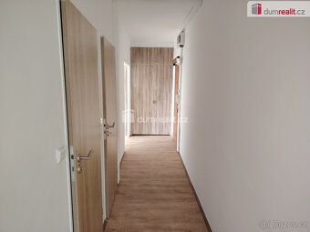 + služby, kauce, provize RK, exkluzivní pronájem prostorného