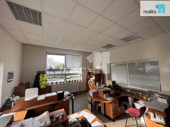 na dotaz, Dovoluji si Vám nabídnout k pronájmu výrobně sklad