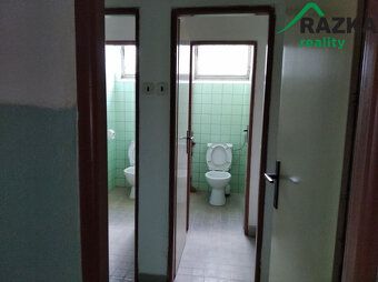 Nabízíme k prodeji budovu původního výrobního areálu, nyní č