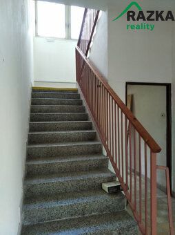 Nabízíme k prodeji budovu původního výrobního areálu, nyní č