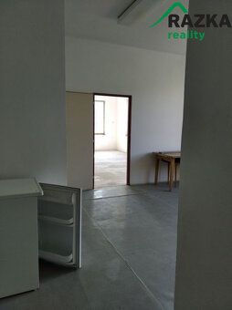 Nabízíme k prodeji budovu původního výrobního areálu, nyní č