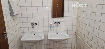 Pronájem prostor od 28 m2 až do 98 m2 pro účely podnikání, u