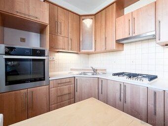 Nabízíme dlouhodobý pronájem bytu 1kk o velikosti 22 m² v Ko