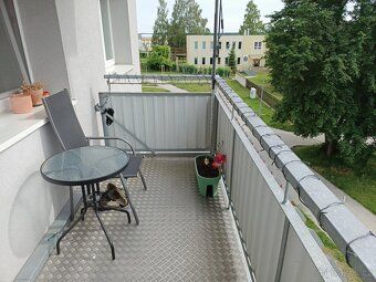 Slunný a zrekonstruovaný byt 3+1 s balkonem, nízkými náklady