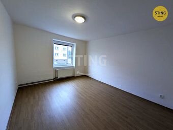 KLIDNÉ BYDLENÍ 3+KK V CIHLOVÉM DOMĚ SE SKLEPEM 20 m² V ZUBŘÍ