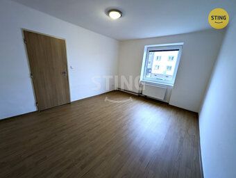 KLIDNÉ BYDLENÍ 3+KK V CIHLOVÉM DOMĚ SE SKLEPEM 20 m² V ZUBŘÍ