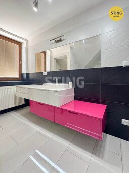 Nabízíme k prodeji patrový, zděný, nepodsklepený rodinný dům