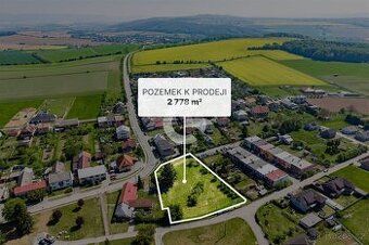 EXKLUZIVNĚ - SNÍŽENÍ CENY!!
Nabízíme rovinatý, slunečný, kom