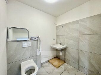 Ev.č. N09368 Nabízíme pronájem jedné poloviny kapacity ordin