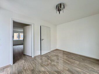 Ev.č. N09368 Nabízíme pronájem jedné poloviny kapacity ordin