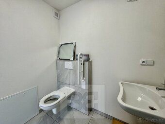 Ev.č. N09368 Nabízíme pronájem jedné poloviny kapacity ordin