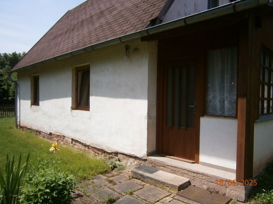 V měsíci srpnu, příp. září nabízím k prodeji domek 104 m2, j