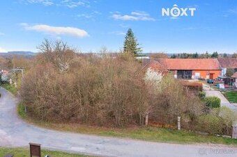 Pozemek o celkové výměře 4 557 m² se nachází v obci Zachrašť