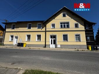Nabízíme k prodeji světlý a útulný byt 2+1 ve Svoru, který d