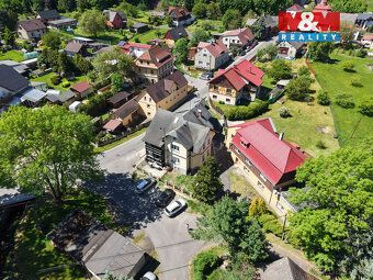 Nabízíme k prodeji světlý a útulný byt 2+1 ve Svoru, který d