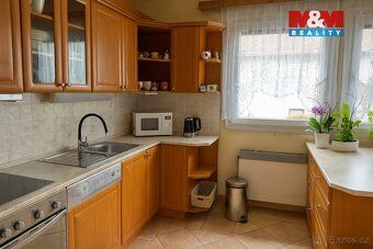 Prodej stylového rodinného domu 5+1 po rekonstrukci, 192 m²,